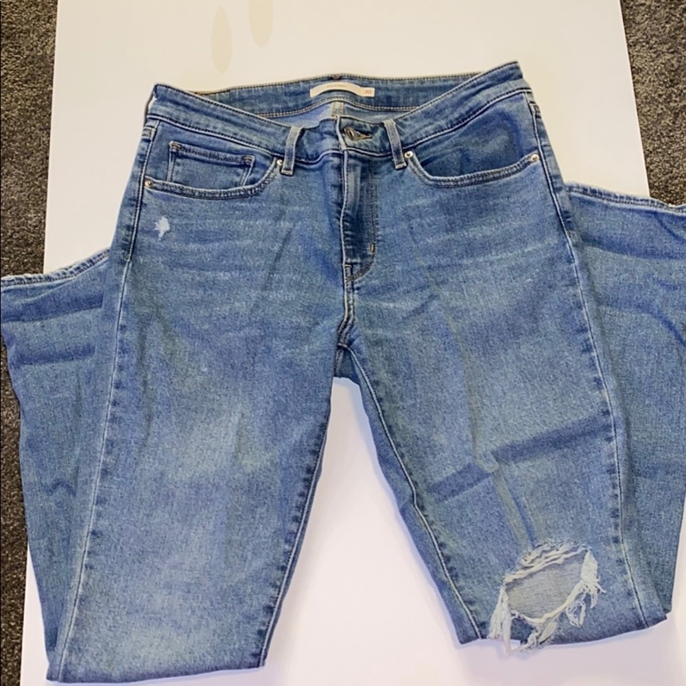 Brand New Levi Detailed Jeans
